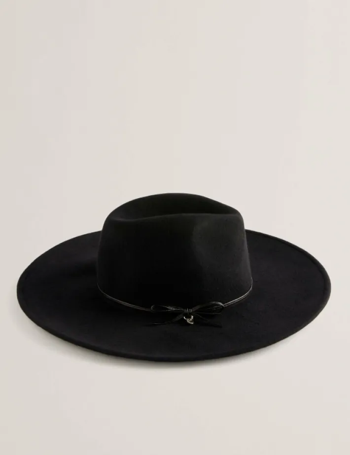 abbiiio_bow_detail_pure_w_0.webp Abbiiio Bow Detail Pure Wool Fedora Hat<Ted Baker Best