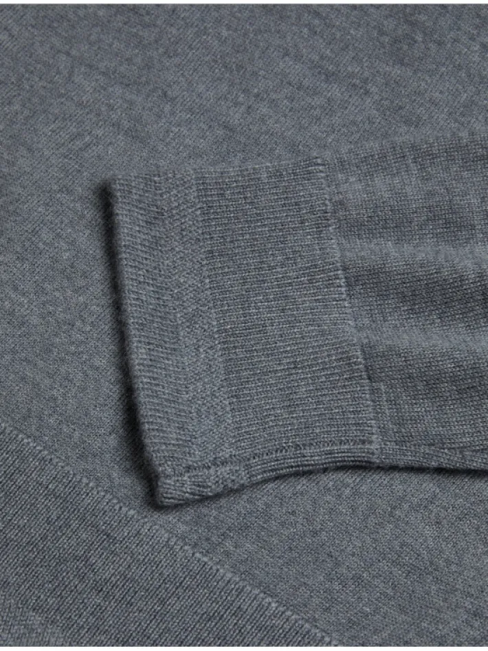 carnby_pure_wool_crew_nec_2-1.webp Carnby Pure Wool Crew Neck Sweater<Ted Baker Fashion