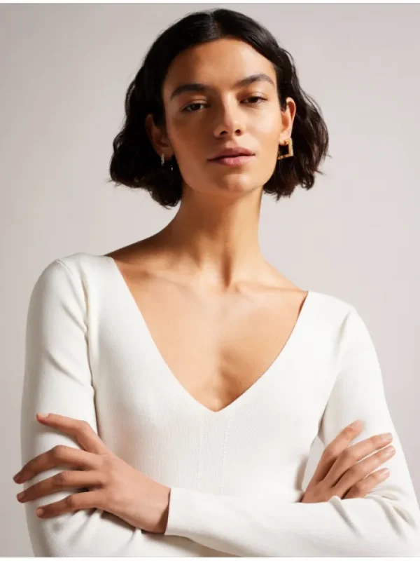 Cileste Fitted V-Neck Long Sleeve Knit Top<Ted Baker Online