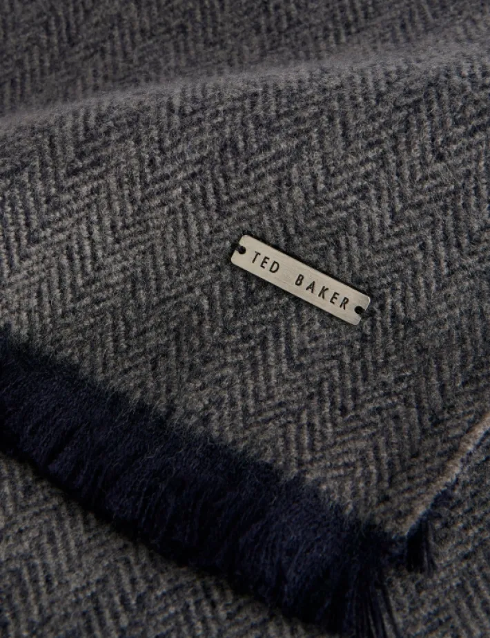 lewiis_herringbone_textur_2.webp Lewiis Herringbone Texture Contrast Trim Scarf<Ted Baker Cheap