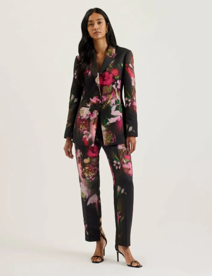 okuni_fitted_floral_print_1.webp Okuni Fitted Floral Print Tailored Jacket<Ted Baker Fashion