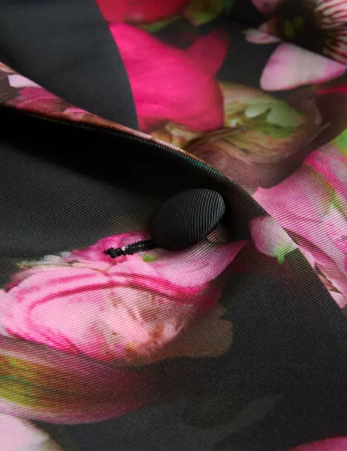 okuni_fitted_floral_print_2.webp Okuni Fitted Floral Print Tailored Jacket<Ted Baker Fashion